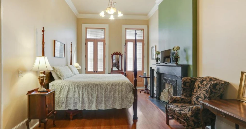 Stay in the Heart of the Action: Top Hotels Near Bourbon Street for an Unforgettable New Orleans Experience!
