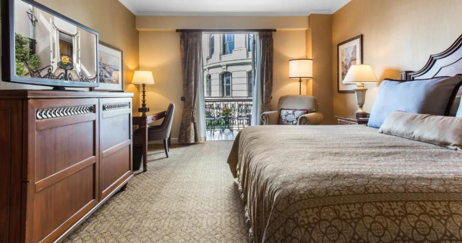 Experience the Magic of New Orleans: Best Hotels on Bourbon Street with Balcony
