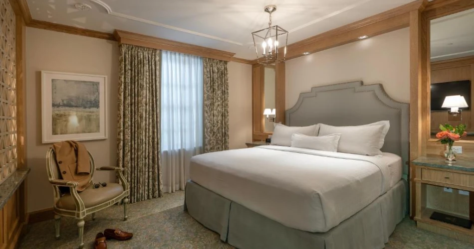 French Quarter Charm: Hotels Near Bourbon Street for a Memorable Stay
