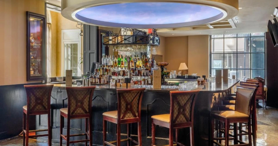 French Quarter Charm: Hotels Near Bourbon Street for a Memorable Stay
